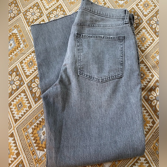 GAP Jeans High Rise Cheeky Straight NWOT - Picture 2 of 7